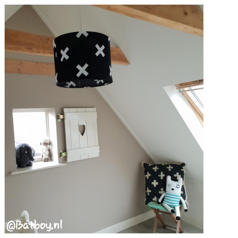 Hanglamp Een stoere lamp in de kinderkamer Batboy